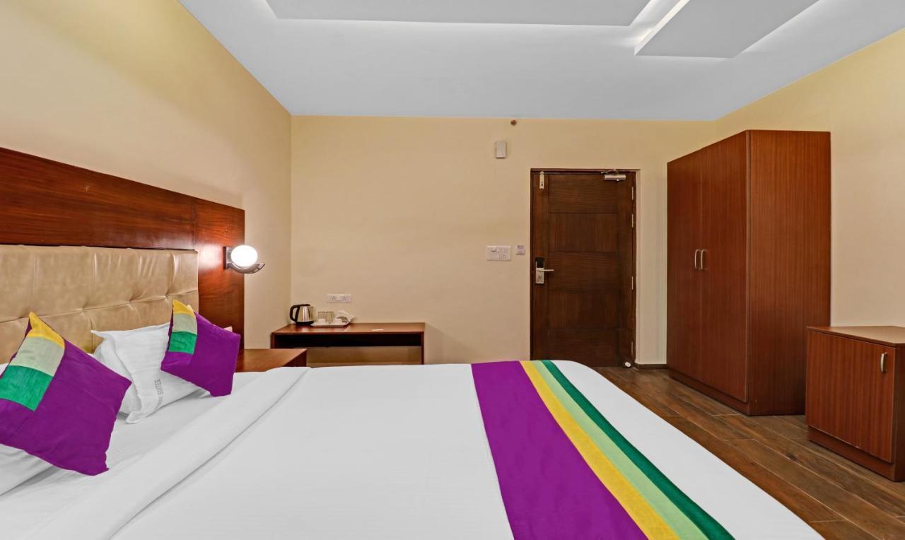 Treebo Premium Runway Suites, Marathahalli Bangalore Eksteriør bilde