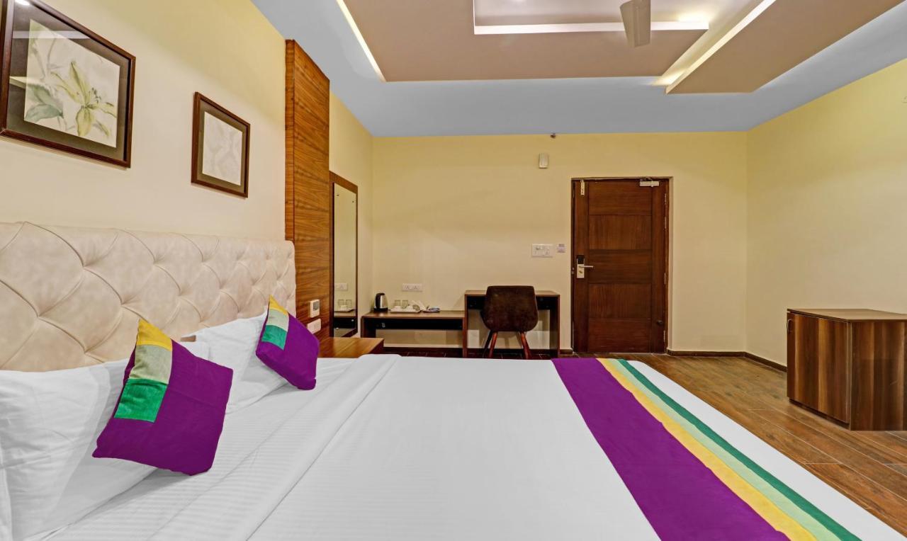 Treebo Premium Runway Suites, Marathahalli Bangalore Eksteriør bilde